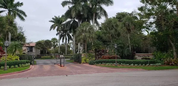 $3,900 | 13161 Southwest 95th Avenue, Unit 1, Miami, FL 33176