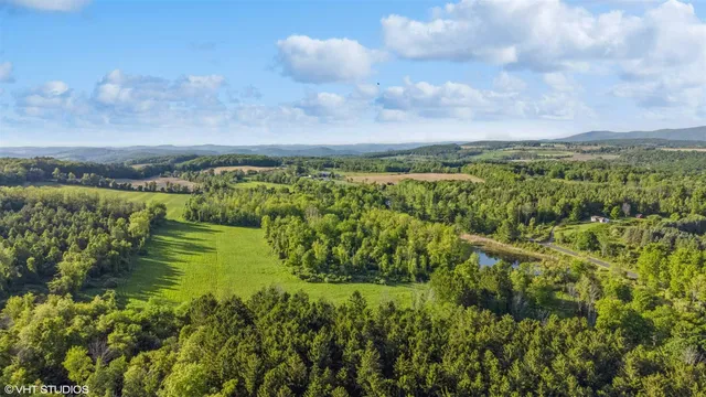 $1,450,000 | Skunks Misery, Millerton, NY 12546