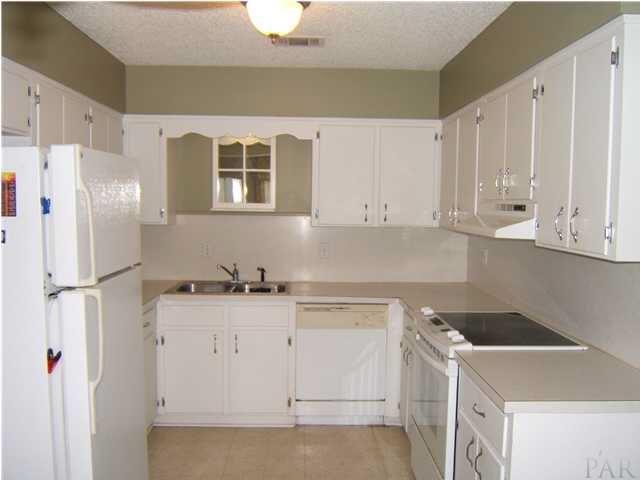 8218 Emperor Road Pensacola, FL 32514 - Photo 11 of 34 Gallery Image 11