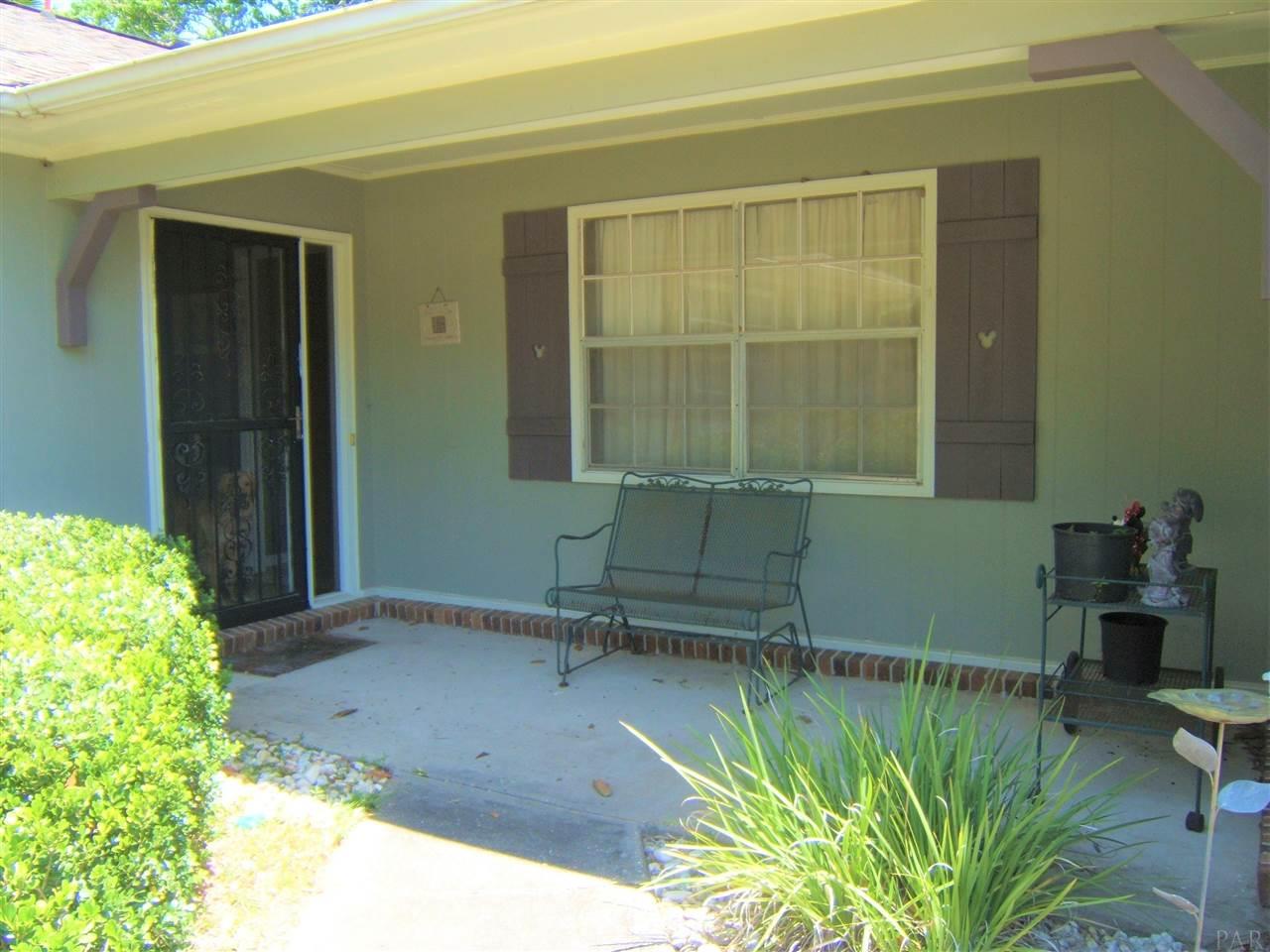 8218 Emperor Road Pensacola, FL 32514 - Photo 5 of 34 Gallery Image 5