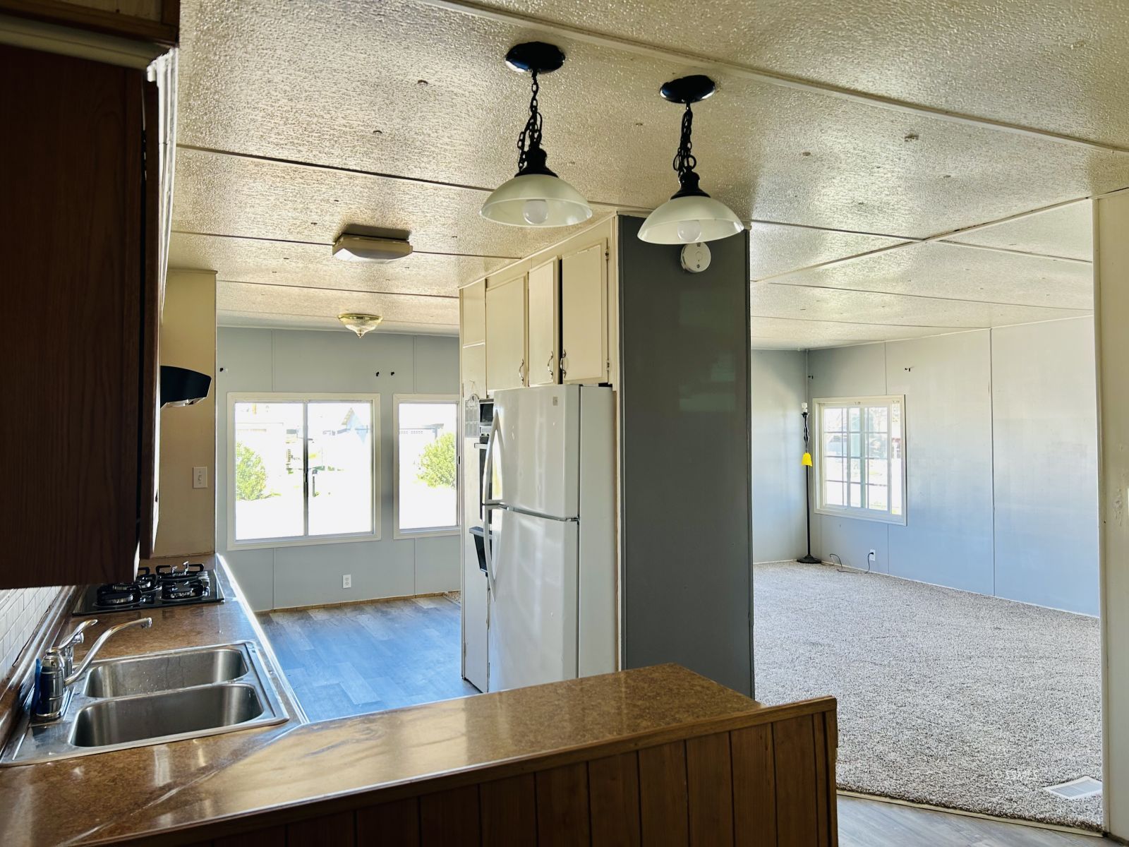 829 West Reeves Avenue Ridgecrest, CA 93555 - Photo 4 of 20 Gallery Image 4
