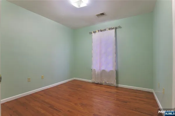 $2,600 | 43 2nd Avenue, Newark, NJ 07104