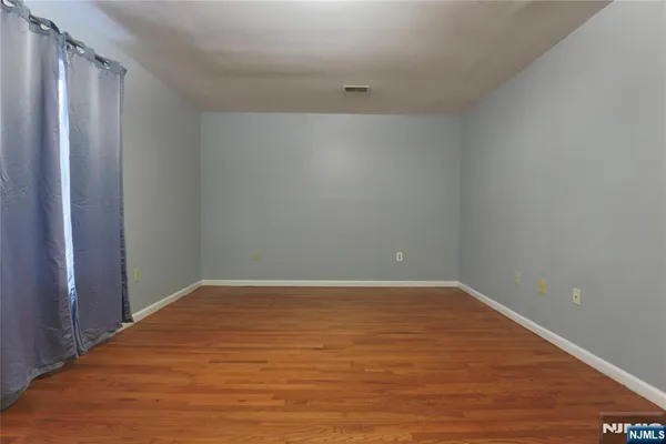 $2,600 | 43 2nd Avenue, Newark, NJ 07104