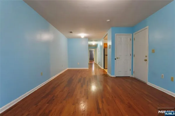 $2,600 | 43 2nd Avenue, Newark, NJ 07104