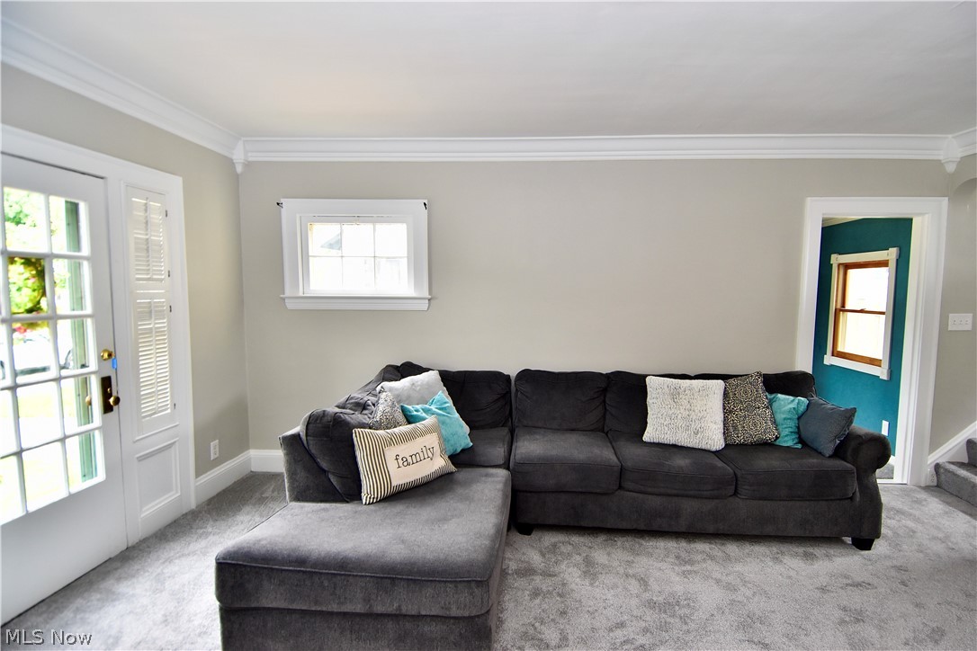 4620 Landchester Road Cleveland, OH 44109 - Photo 9 of 31 Gallery Image 9