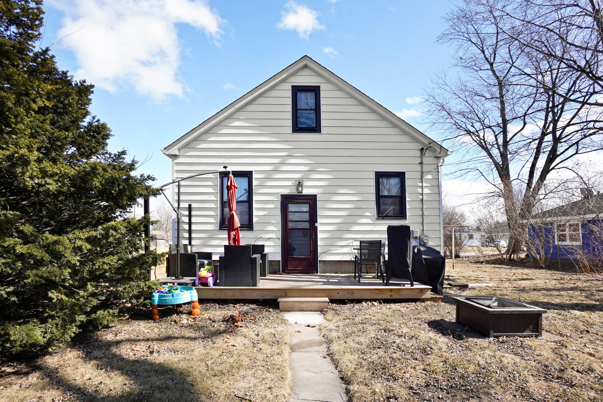 244 Dwiggins Griffith, IN 46319 - Photo 14 of 15 a front view of a house with a yard