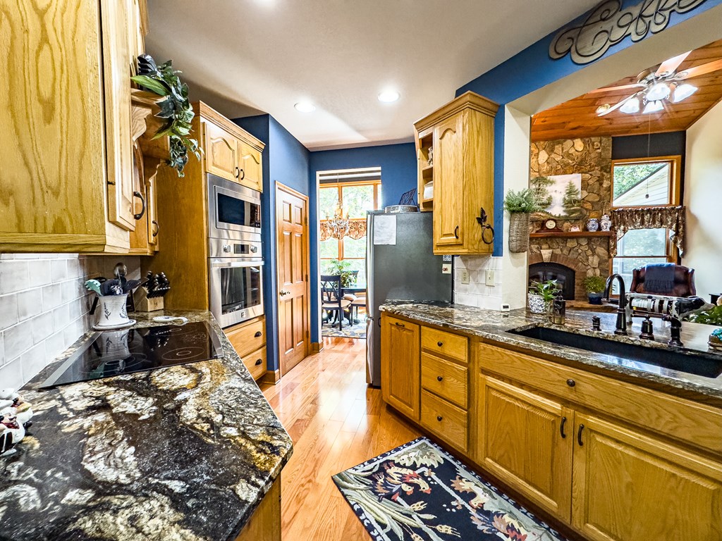 59 Cabin Run Lane Murphy, NC 28906 - Photo 11 of 82