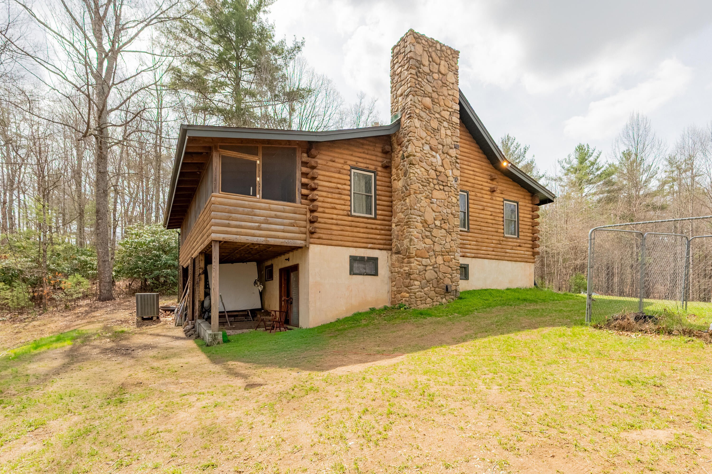 183 Pine Mountain Road Northeast Floyd, VA 24091 - Photo 5 of 54 a view of a house with a yard
