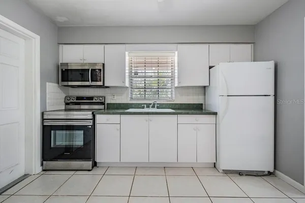 $2,400 | 2709 West Abdella Street, Tampa, FL 33607