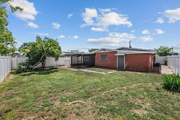 $2,400 | 2709 West Abdella Street, Tampa, FL 33607