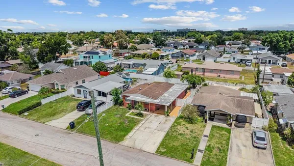 $2,400 | 2709 West Abdella Street, Tampa, FL 33607