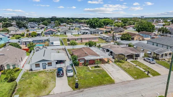 $2,400 | 2709 West Abdella Street, Tampa, FL 33607