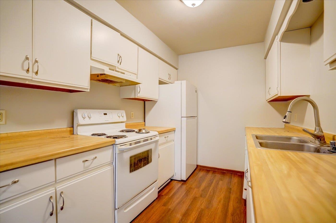 58 Sunfish Court Madison, WI 53713 - Photo 8 of 24