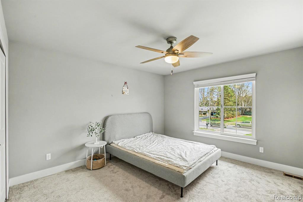 47705 Card Road Macomb, MI 48044 - Photo 33 of 53