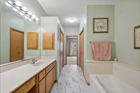 $334,900 | 14713 Courtyard Circle, Burnsville, MN 55306