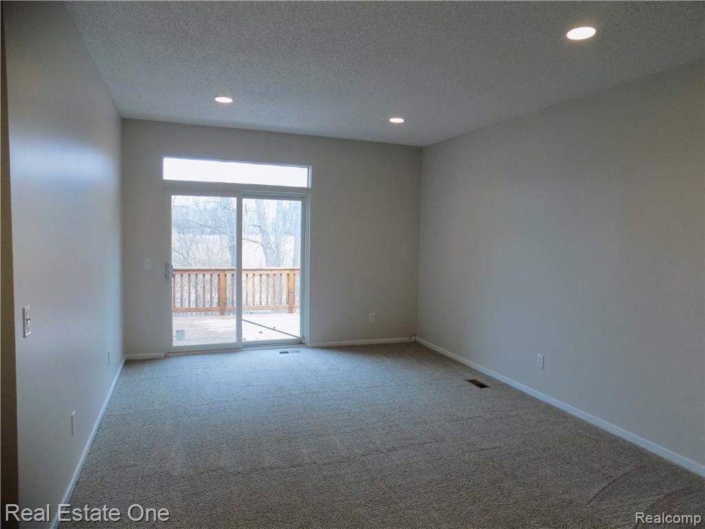 41754 Independence Drive Novi, MI 48377 - Photo 10 of 23 DSCN0399.JPG