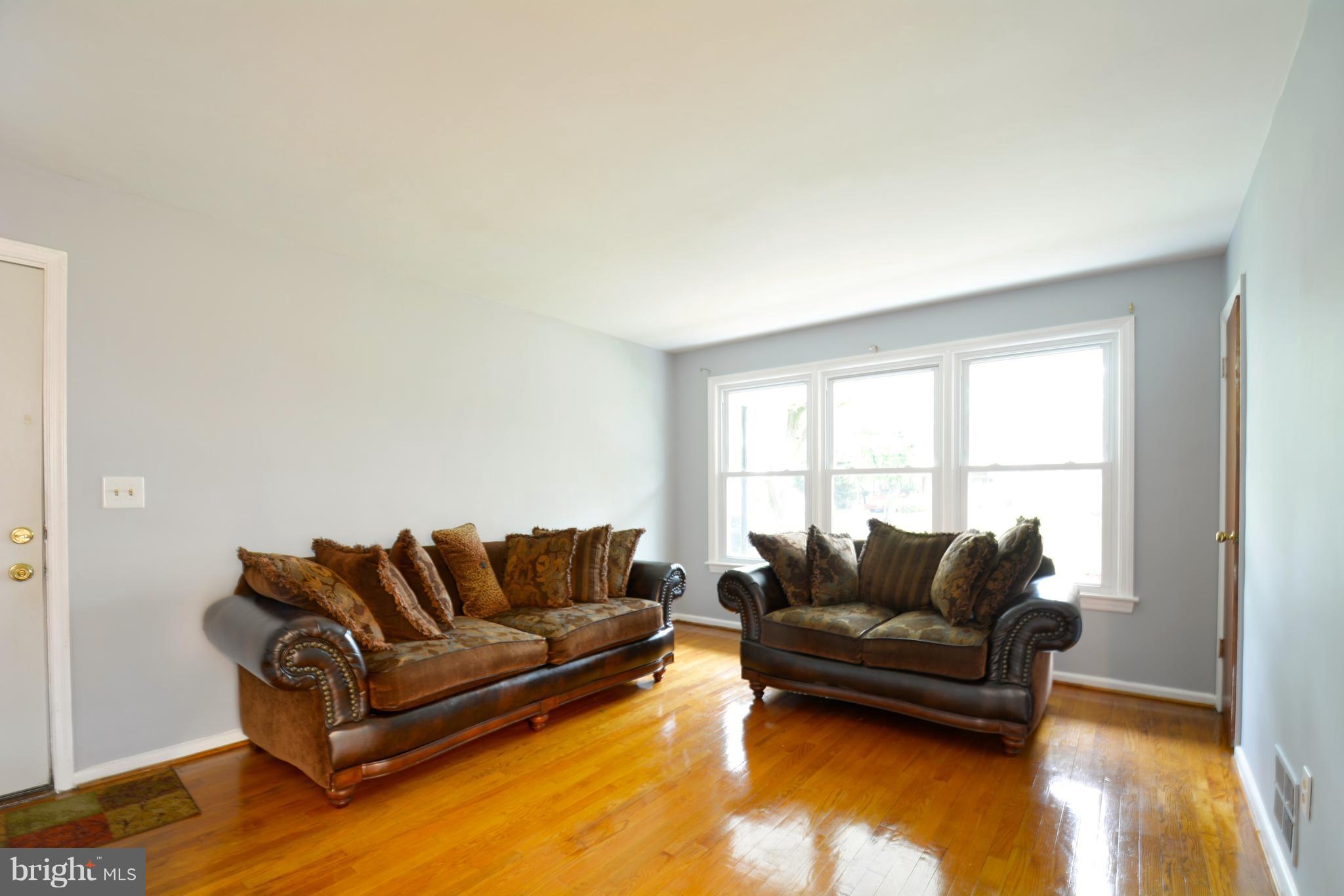 8315 Legation Road New Carrollton, MD 20784 - Photo 10 of 25 Family Room