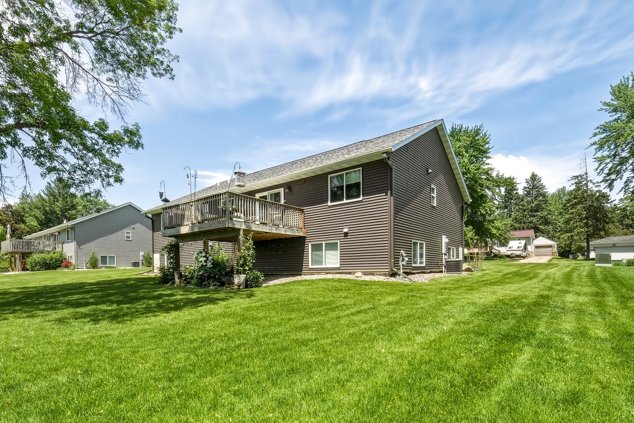 329 Rutledge Street Chippewa Falls, WI 54729 - Photo 4 of 43