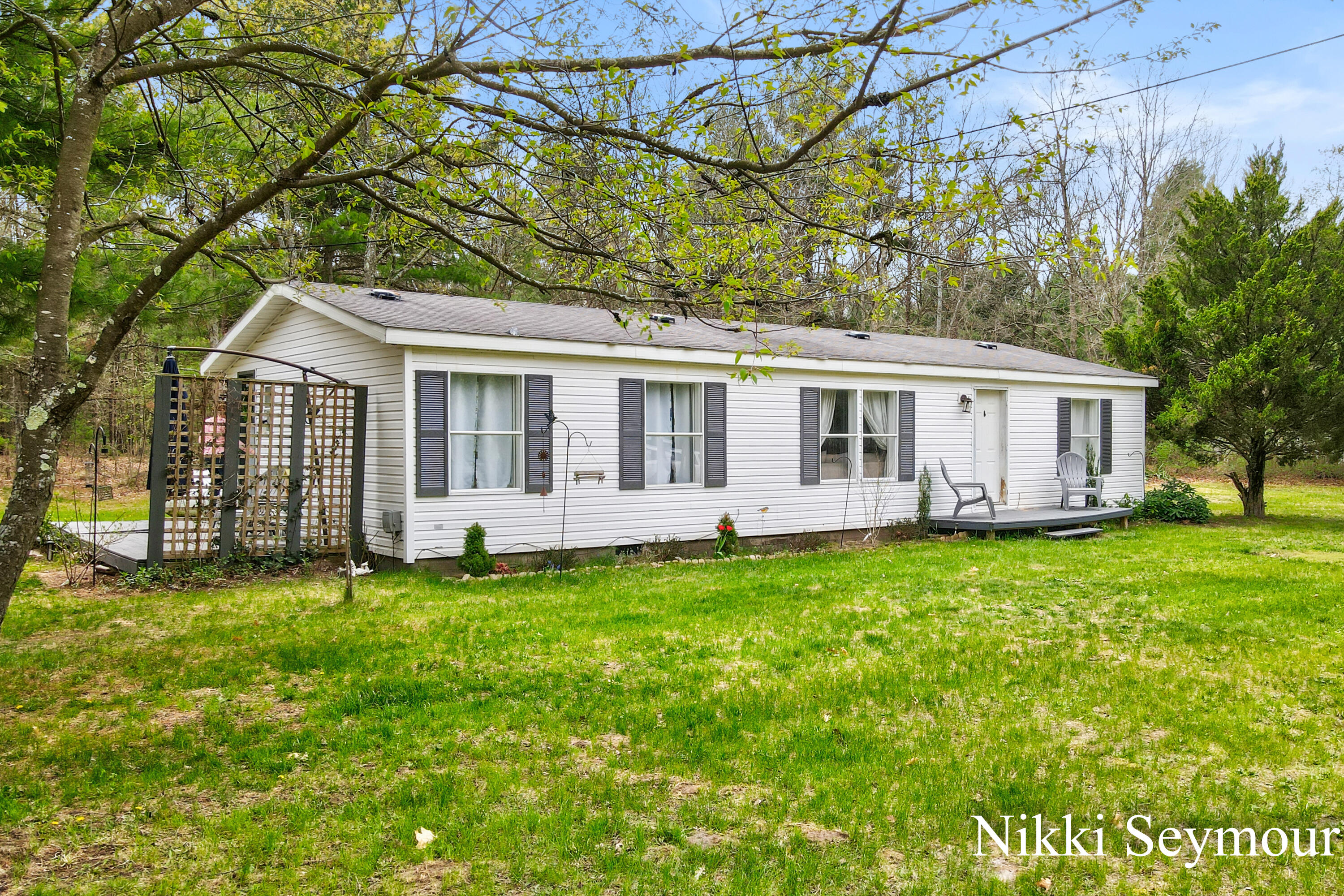 429 East Church Road Twin Lake, MI 49457 - Photo 28 of 37 Nikki Seymour - 429 E Church Road (37)-3