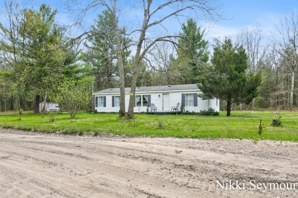 $195,000 | 429 East Church Road, Twin Lake, MI 49457