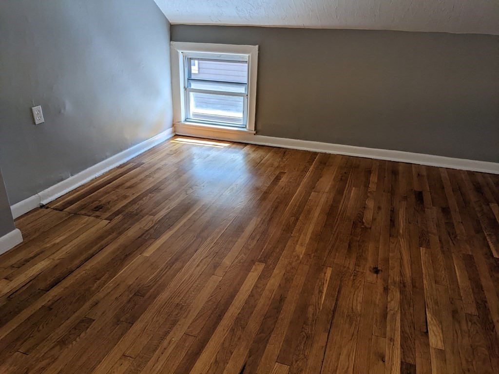 172 Cambridge Street Fall River, MA 02721 - Photo 6 of 21