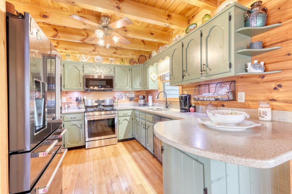 108 Laurel Ridge Morganton, GA 30560 - Photo 7 of 74 Gallery Image 7