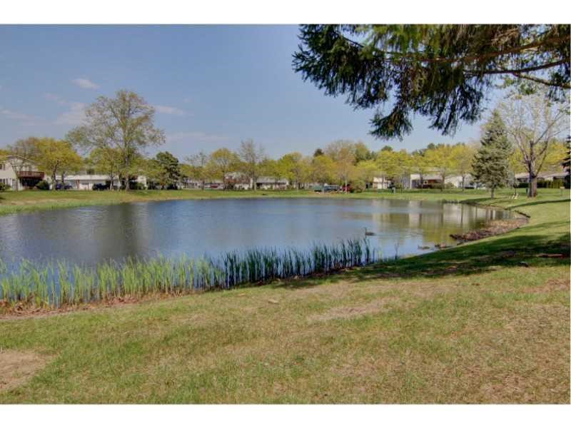 844 Williamsburg Circle, Unit 844 Warwick, RI 02886 - Photo 34 of 43 Wethersfield pond