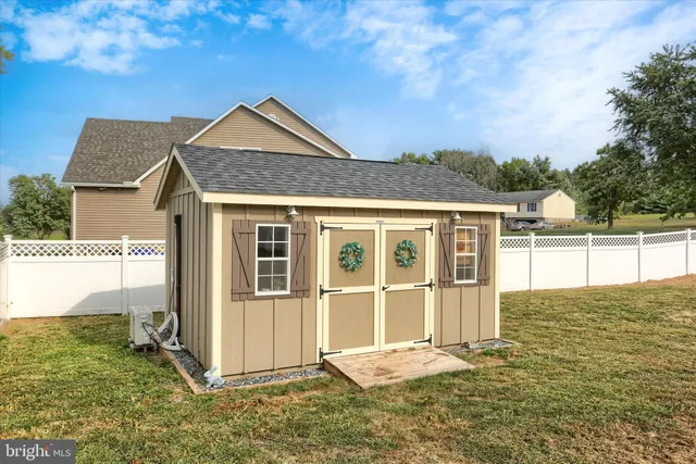 $365,000 | 3 Hitching Post Circle, Thomasville, PA 17364