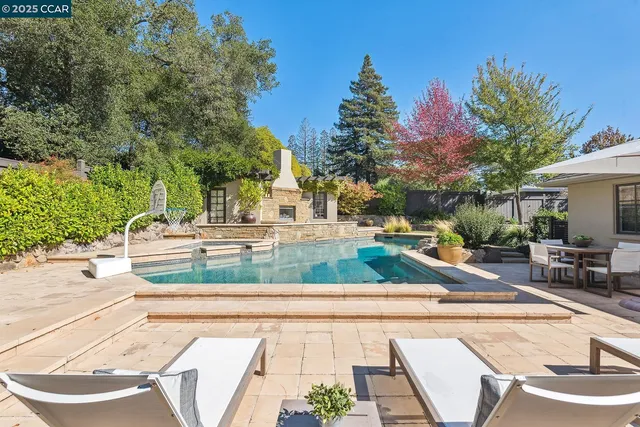 a view of outdoor space yard and patio