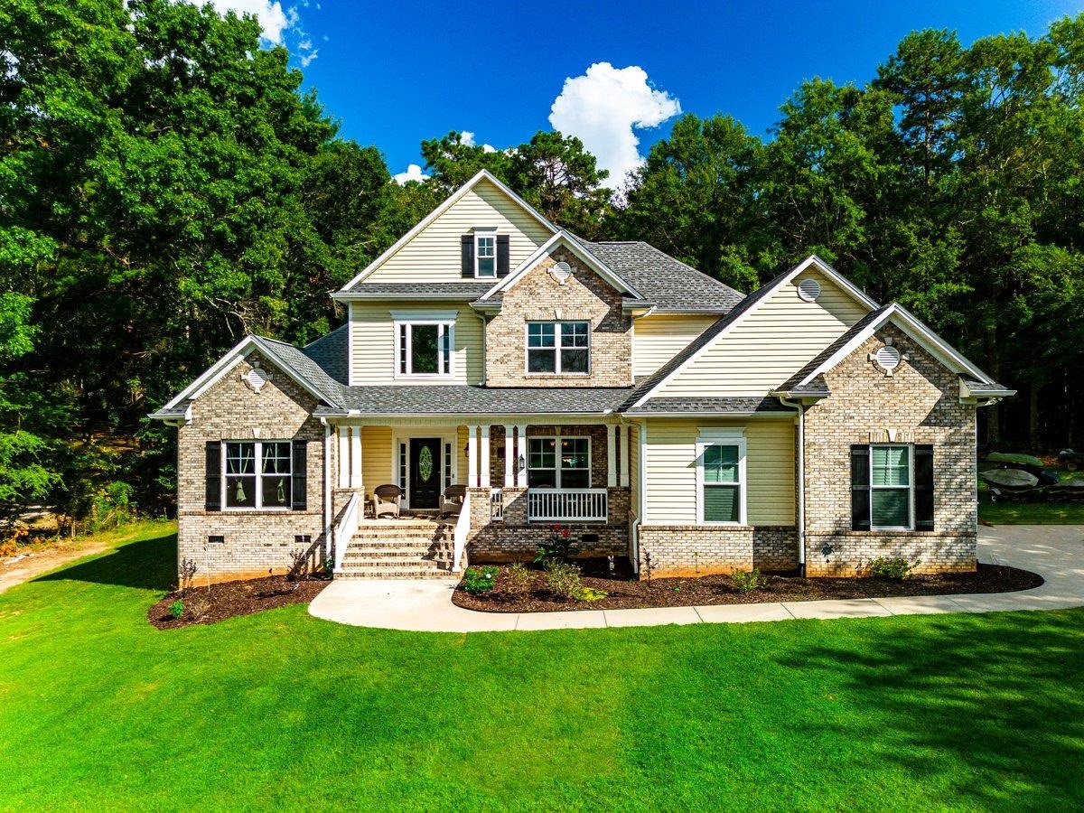 180 Stevens Road Spartanburg, SC 29302 - Photo 1 of 32 Gallery Image 1