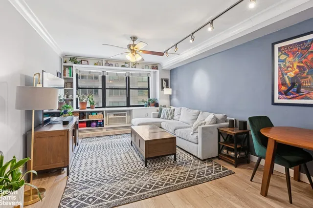 $655,000 | 330 3rd Avenue, Unit 15H | Kips Bay