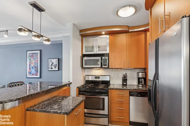$655,000 | 330 3rd Avenue, Unit 15H | Kips Bay