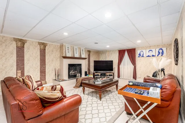 $775,000 | 34 Conservation Court, LaSalle, IL 61301