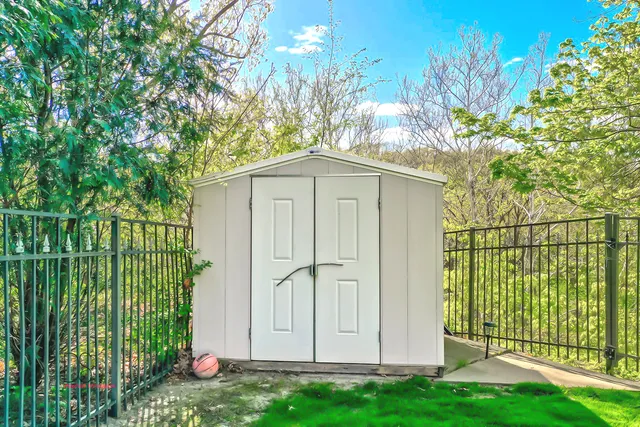 $775,000 | 34 Conservation Court, LaSalle, IL 61301