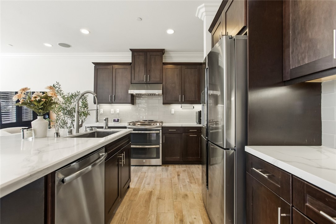 47 Finch Lake Forest, CA 92630 - Photo 13 of 55