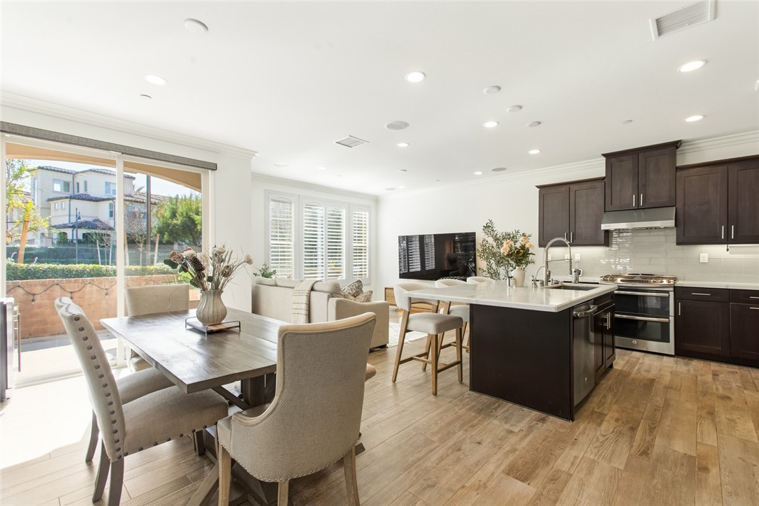 47 Finch Lake Forest, CA 92630 - Photo 3 of 55