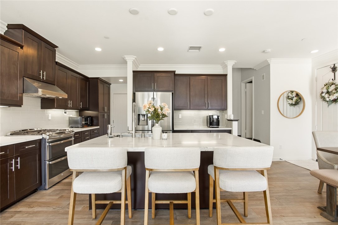 47 Finch Lake Forest, CA 92630 - Photo 10 of 55