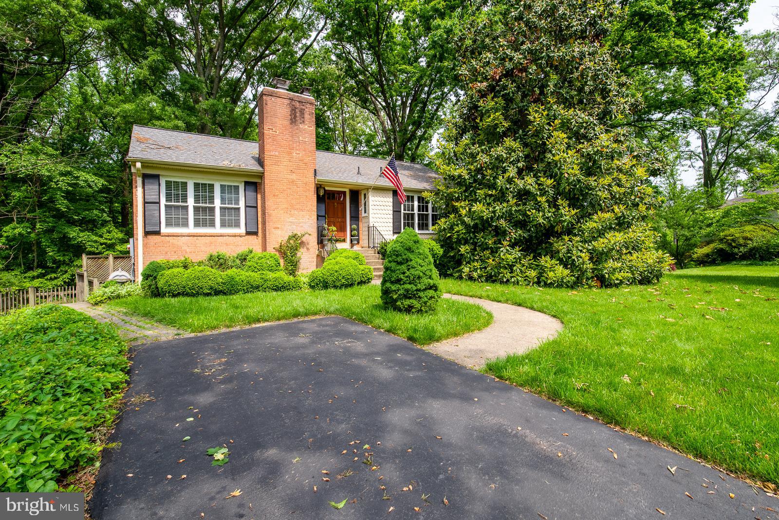 9112 Grist Mill Road Alexandria, VA 22309 - Photo 2 of 35 Plenty of parking on this driveway
