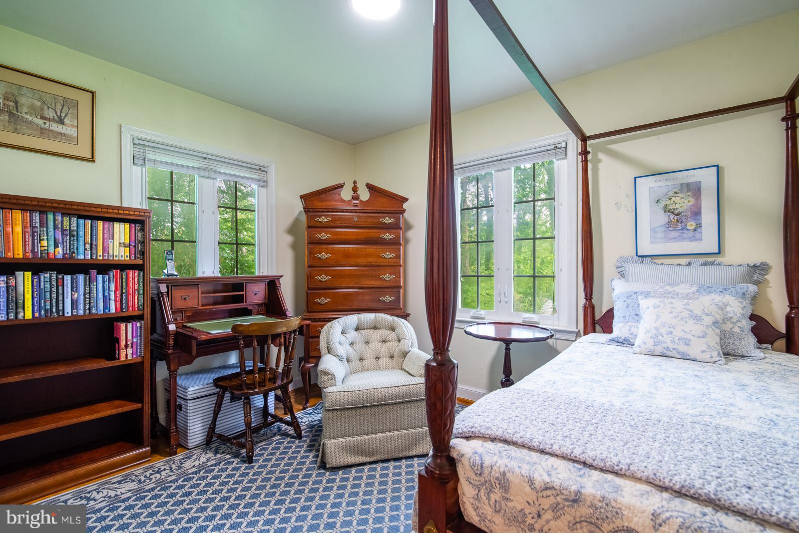 9112 Grist Mill Road Alexandria, VA 22309 - Photo 21 of 35 2nd bedroom main floor