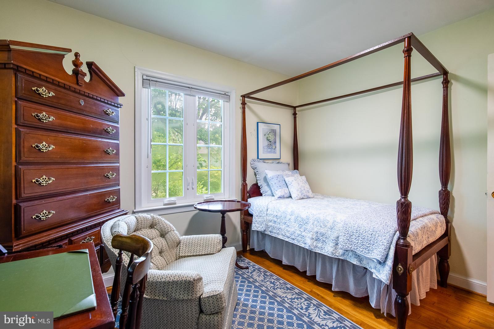 9112 Grist Mill Road Alexandria, VA 22309 - Photo 22 of 35 2nd bedroom