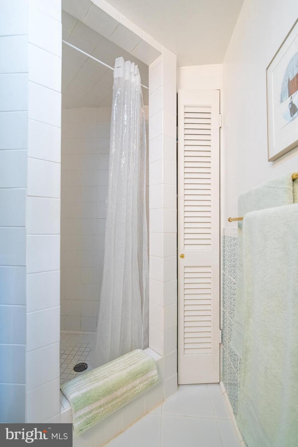 9112 Grist Mill Road Alexandria, VA 22309 - Photo 31 of 35