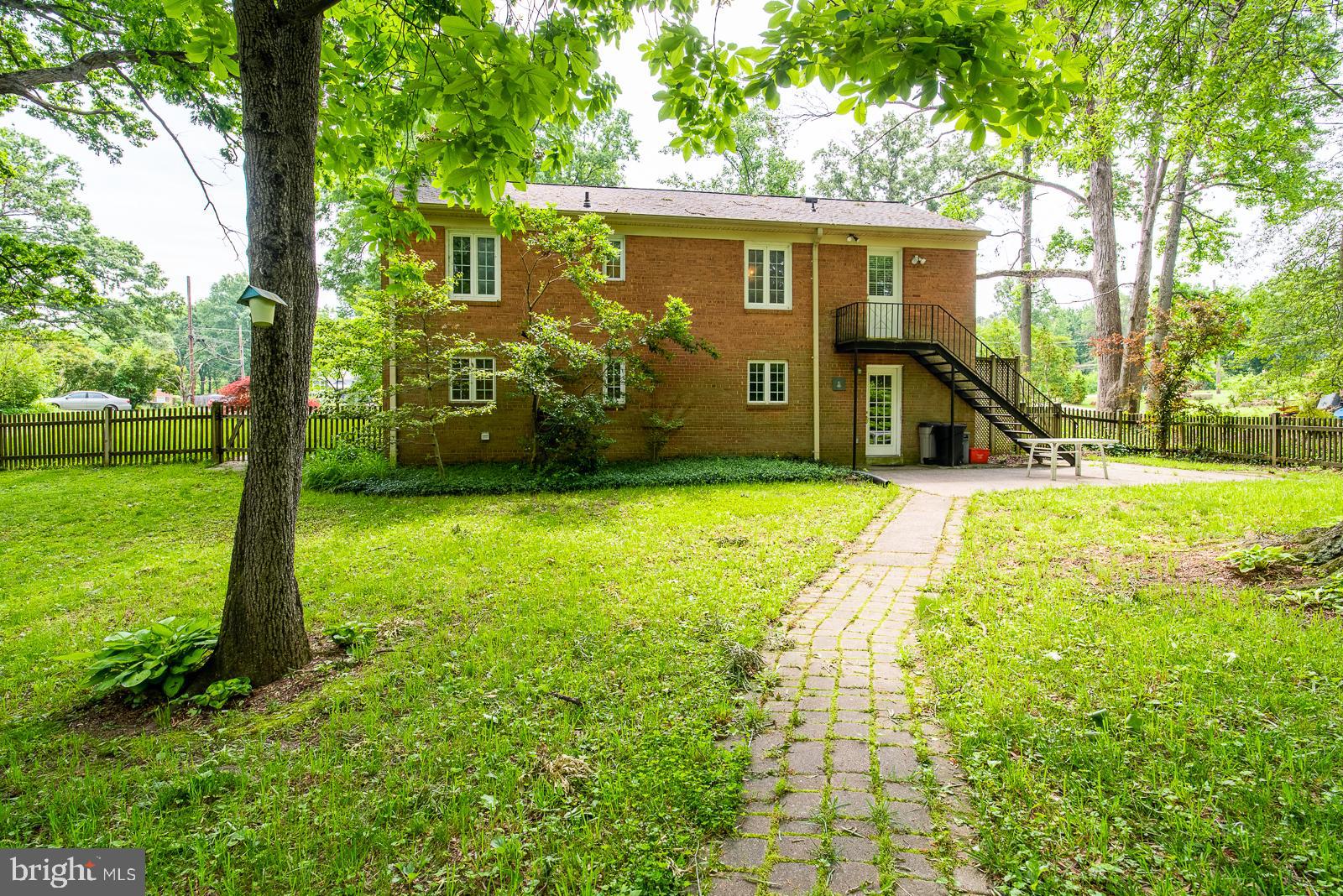 9112 Grist Mill Road Alexandria, VA 22309 - Photo 33 of 35