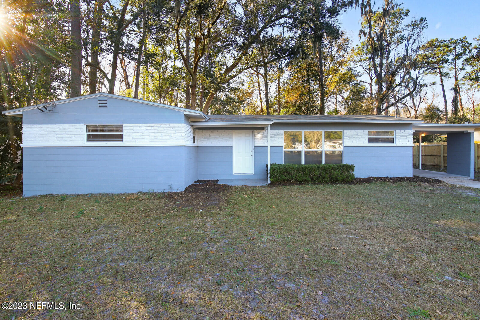 8711 Ricardo Lane Jacksonville, FL 32216 - Photo 1 of 25 001_1600x1067_mls_1600x1067