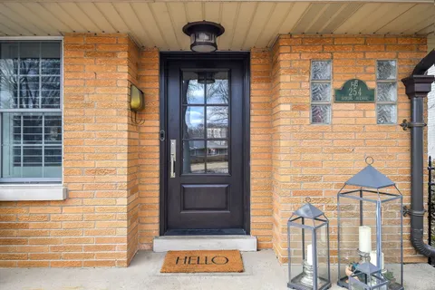 $715,000 | 254 Spring Avenue, Glen Ellyn, IL 60137