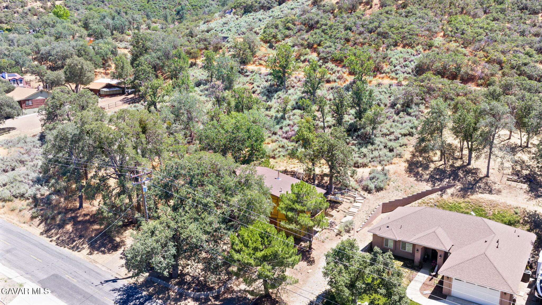 18295 Alps Drive Tehachapi, CA 93561 - Photo 31 of 37 31-web-or-mls-DJI_20260627141443_0139_D