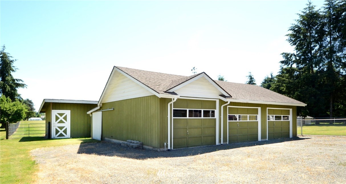 8739 178th Avenue Southwest Rochester, WA 98579 - Photo 2 of 26