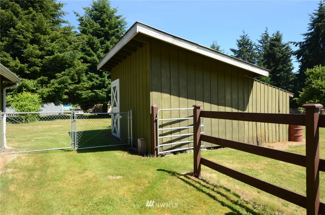 8739 178th Avenue Southwest Rochester, WA 98579 - Photo 20 of 26