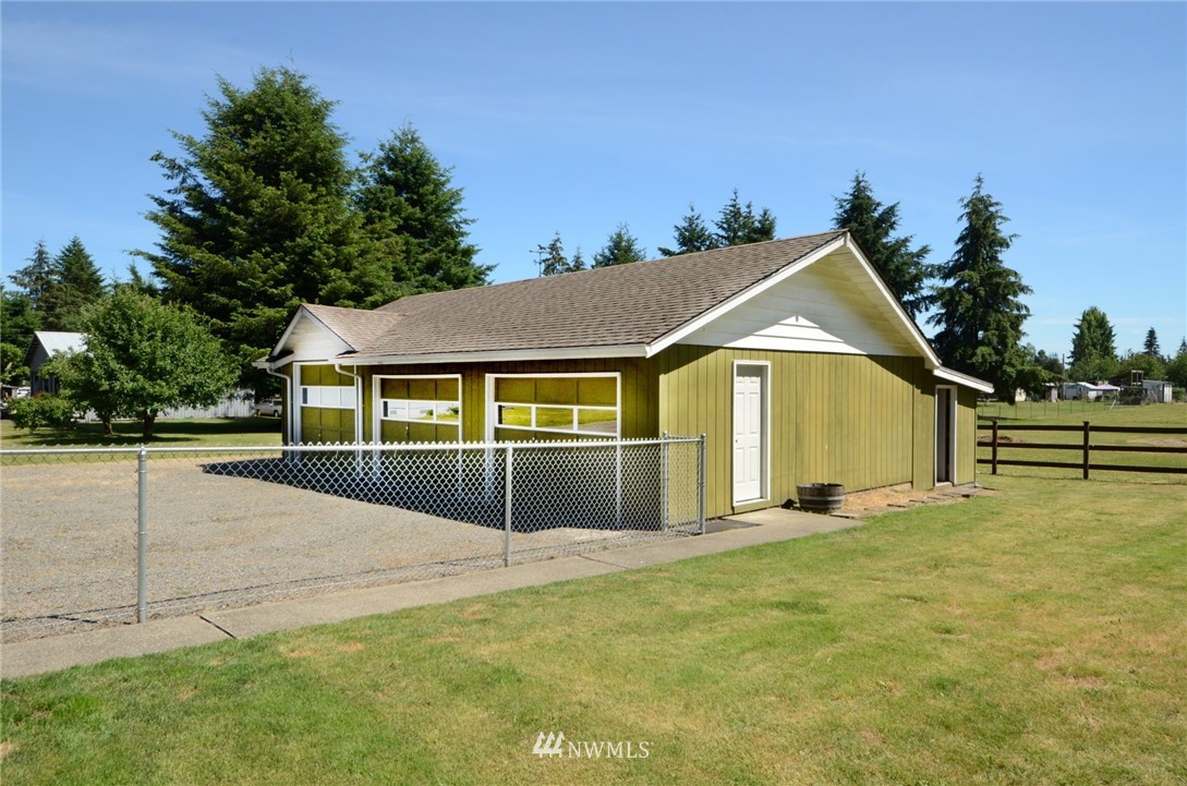 8739 178th Avenue Southwest Rochester, WA 98579 - Photo 23 of 26