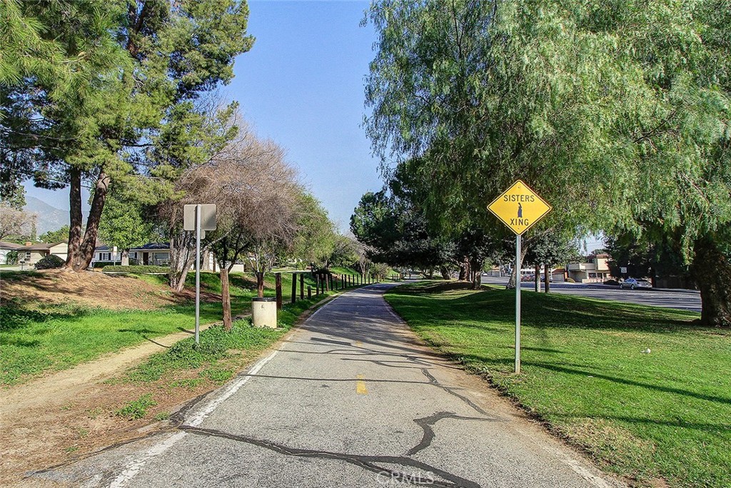 1443 1st Street, Unit B Duarte, CA 91010 - Photo 22 of 23