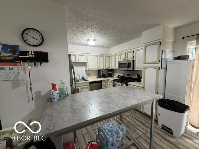 971 Rolling Hill Road Greenwood, IN 46142 - Photo 4 of 25